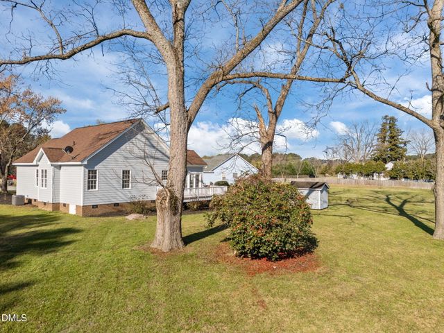 118 Kayleigh Court, Willow Springs, NC 27592