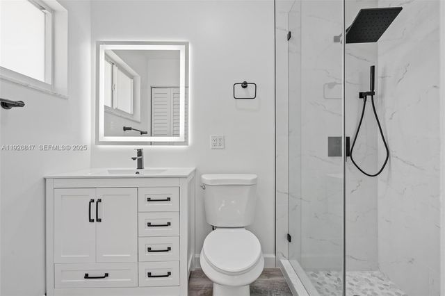 14330 SW 16th St, Davie, FL 33325