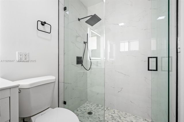 14330 SW 16th St, Davie, FL 33325