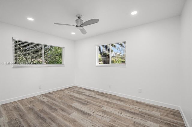 14330 SW 16th St, Davie, FL 33325