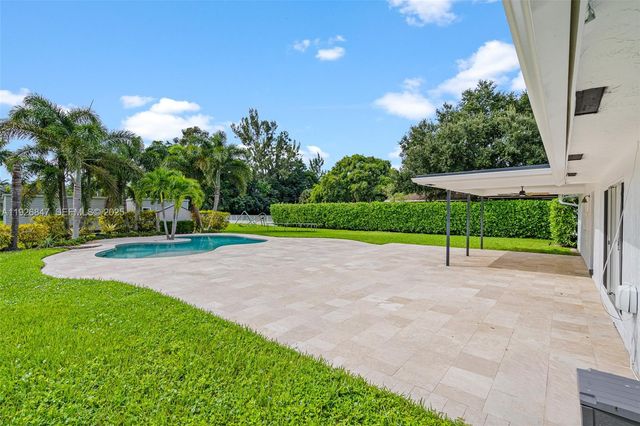 14330 SW 16th St, Davie, FL 33325