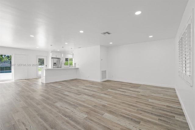 14330 SW 16th St, Davie, FL 33325