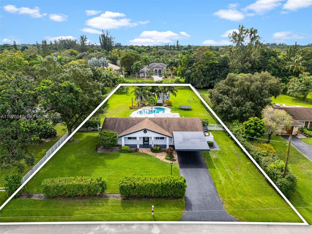 14330 SW 16th St, Davie, FL 33325