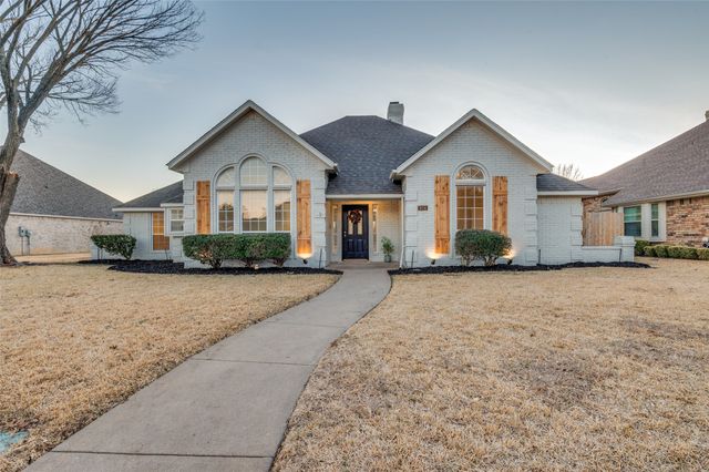 934 Fairway Drive, Duncanville, TX 75137