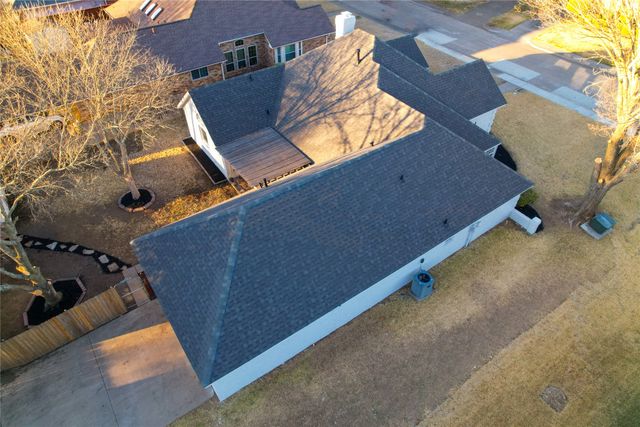 934 Fairway Drive, Duncanville, TX 75137