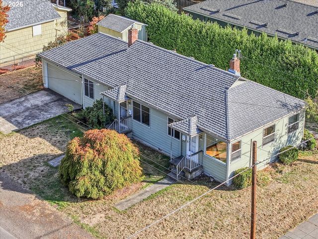 7404 Ne HASSALO St, Portland, OR 97213