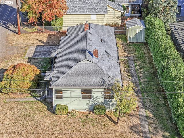 7404 Ne HASSALO St, Portland, OR 97213