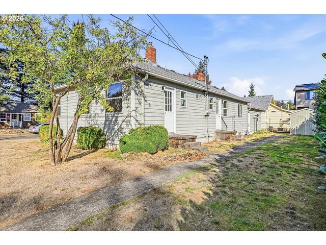 7404 Ne HASSALO St, Portland, OR 97213