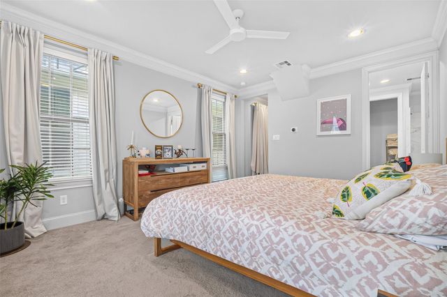 830 W 17th Street A, Houston, TX 77008