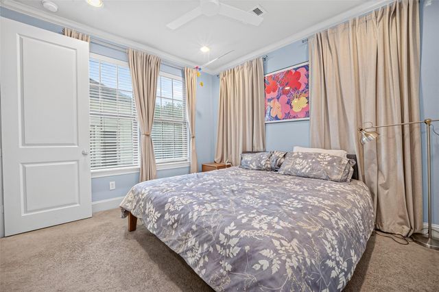 830 W 17th Street A, Houston, TX 77008