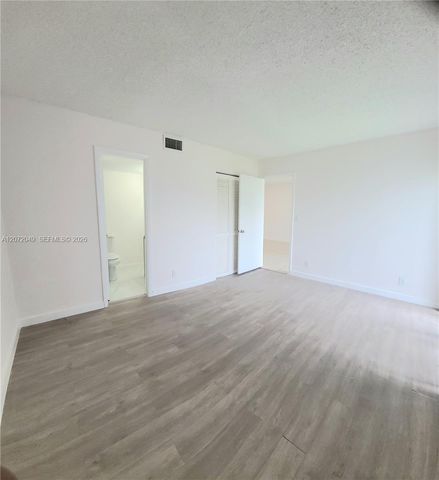 8620 N Sherman Circle 306, Miramar, FL 33025
