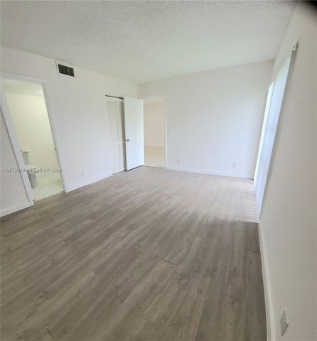 8620 N Sherman Circle 306, Miramar, FL 33025