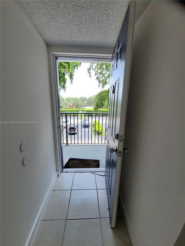 8620 N Sherman Circle 306, Miramar, FL 33025
