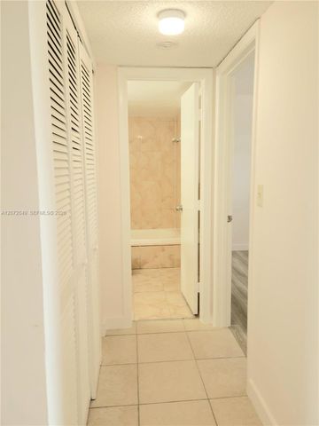 8620 N Sherman Circle 306, Miramar, FL 33025