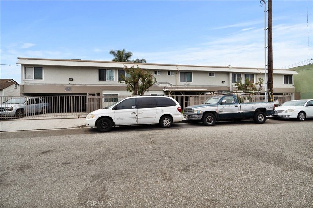 10720 Burin Avenue, Inglewood, CA 90304 — photo 3