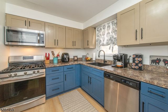 10 Panorama Dr, Vernon Twp., NJ 07461