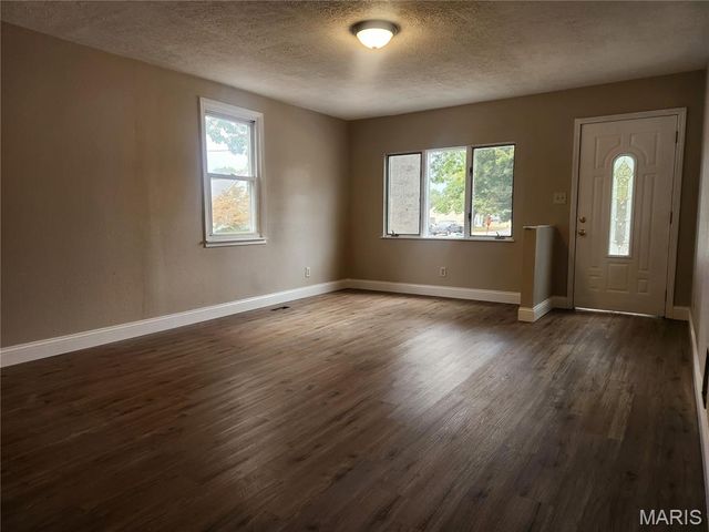 2221 Pulliam Avenue, Fayetteville, IL 62258