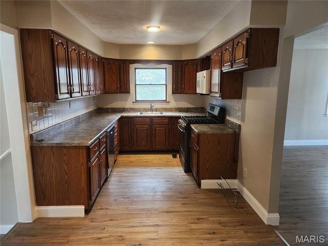 2221 Pulliam Avenue, Fayetteville, IL 62258