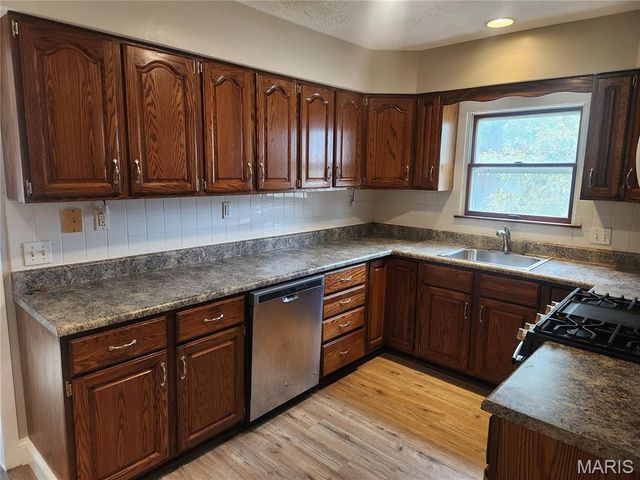 2221 Pulliam Avenue, Fayetteville, IL 62258