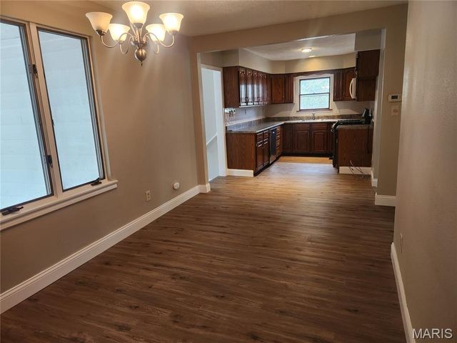 2221 Pulliam Avenue, Fayetteville, IL 62258