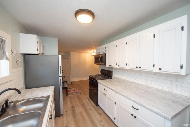 402 E 3Rd Street, Brookston, IN 47923