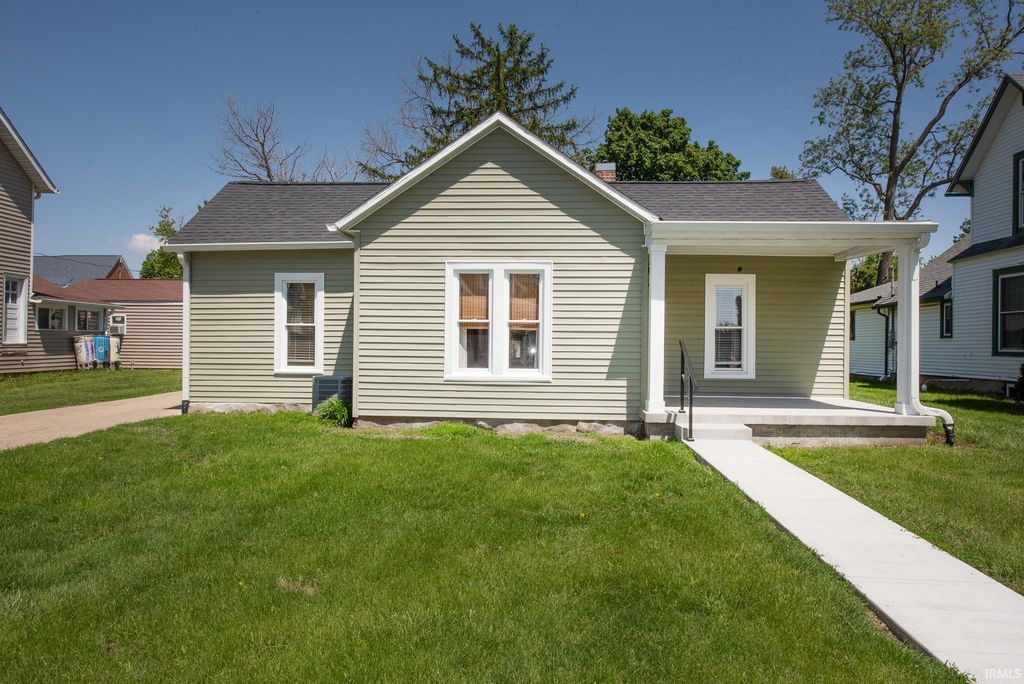 402 E 3Rd Street, Brookston, IN 47923