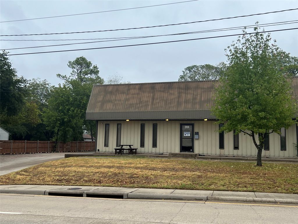 2414 N Elm Street, Denton, TX 76201 — exterior