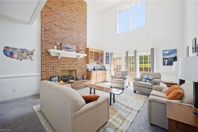 1712 Maze Hill MEWS, Virginia Beach, VA 23455