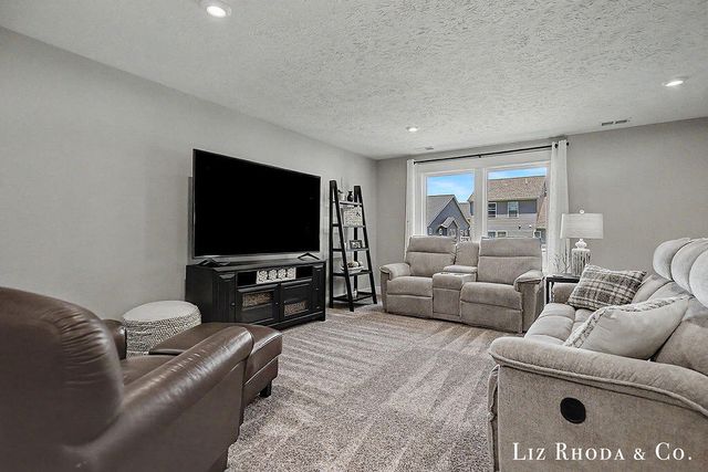 1689 Portadown Road, Byron Center, MI 49315