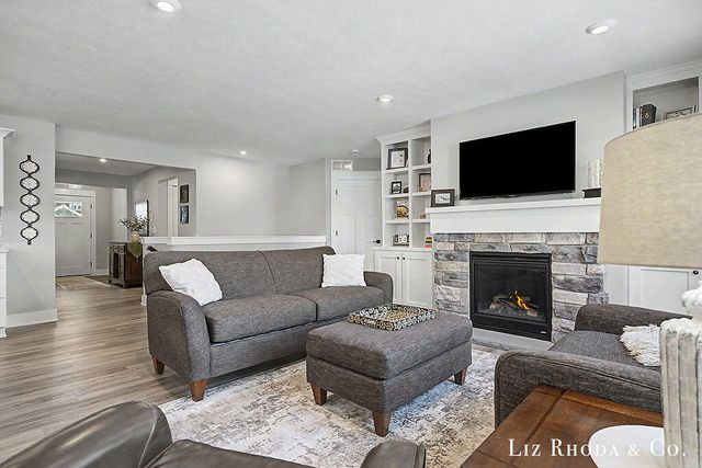 1689 Portadown Road, Byron Center, MI 49315