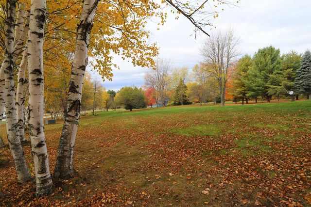 36 Tomahawk Path, Derby, VT 05829