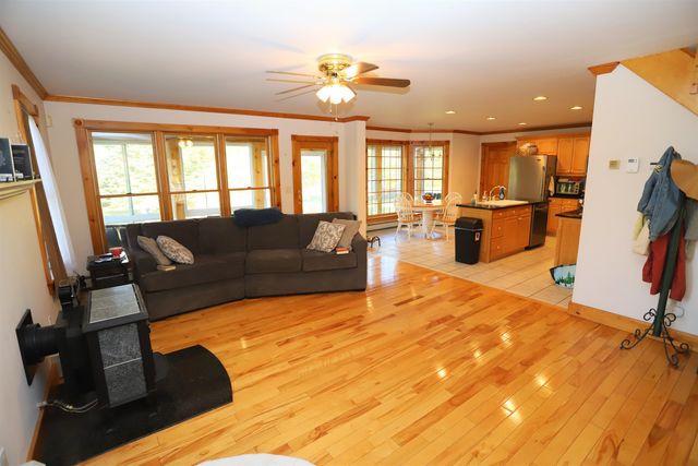 36 Tomahawk Path, Derby, VT 05829