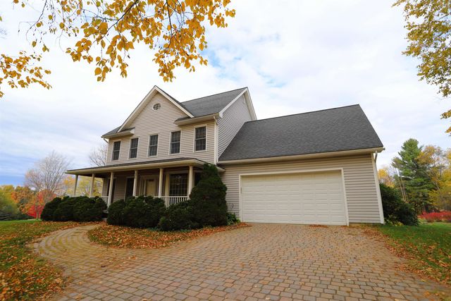 36 Tomahawk Path, Derby, VT 05829