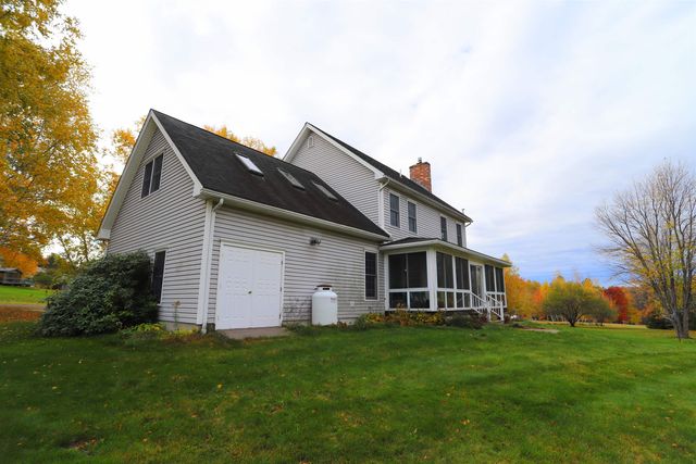 36 Tomahawk Path, Derby, VT 05829