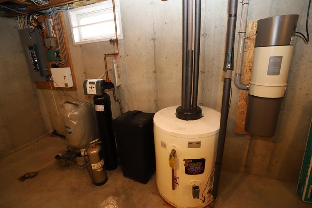 36 Tomahawk Path, Derby, VT 05829