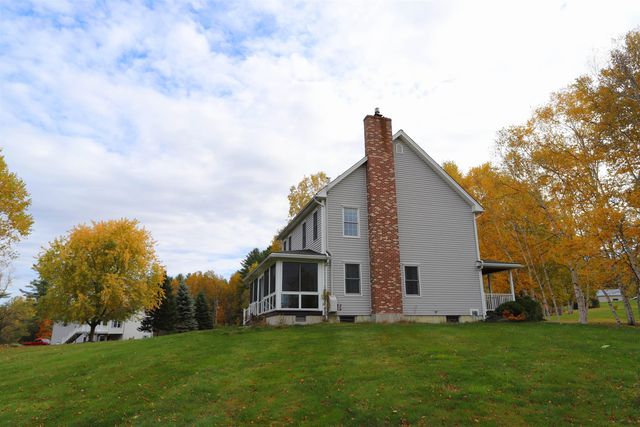 36 Tomahawk Path, Derby, VT 05829