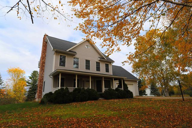 36 Tomahawk Path, Derby, VT 05829