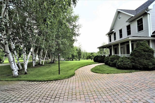 36 Tomahawk Path, Derby, VT 05829