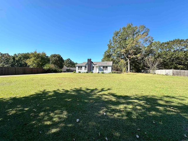 1207 N Arch Street, Sheridan, AR 72150