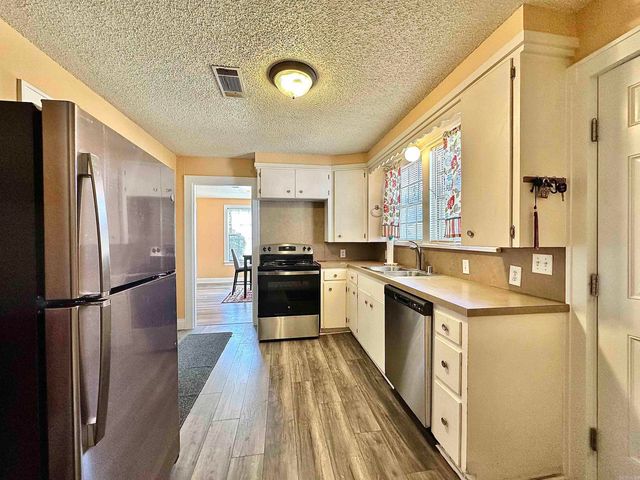 1207 N Arch Street, Sheridan, AR 72150