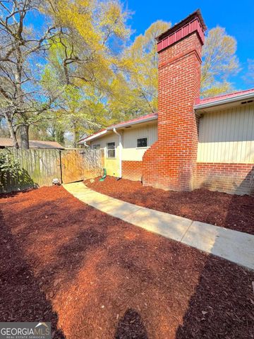 6383 Arthur Drive, Lithia Springs, GA 30122