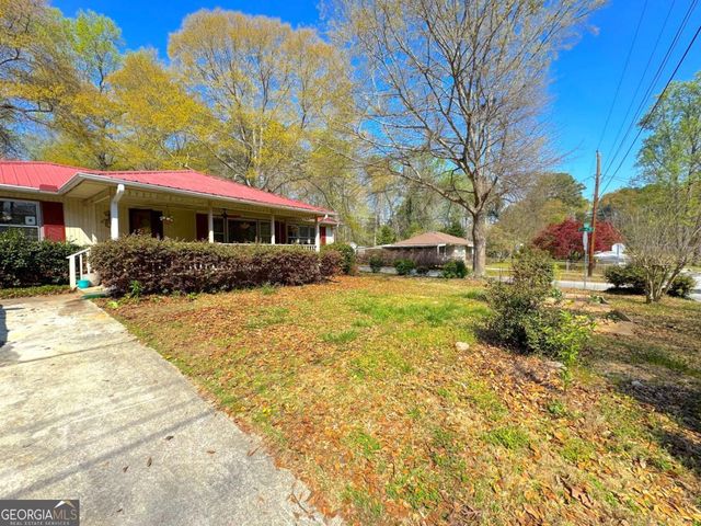 6383 Arthur Drive, Lithia Springs, GA 30122