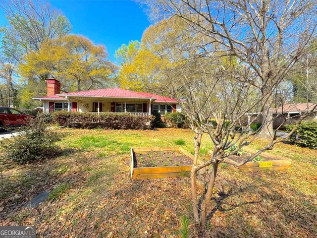 6383 Arthur Drive, Lithia Springs, GA 30122