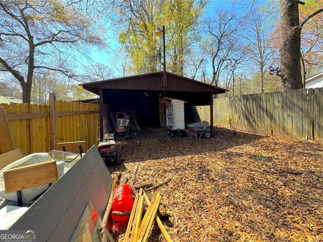 6383 Arthur Drive, Lithia Springs, GA 30122