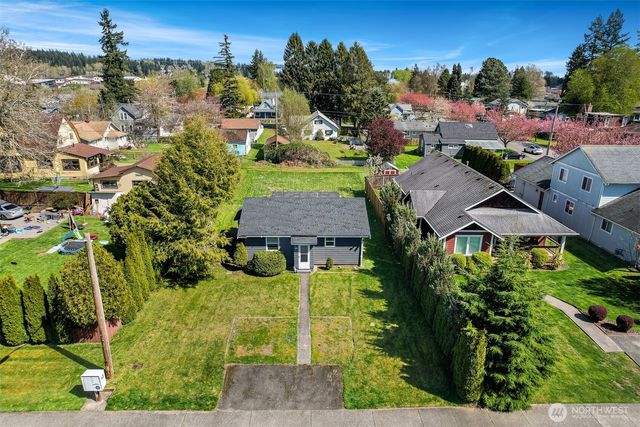 1056 Harrison Avenue, Blaine, WA 98230