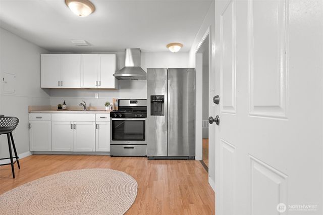 1056 Harrison Avenue, Blaine, WA 98230