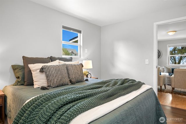 1056 Harrison Avenue, Blaine, WA 98230