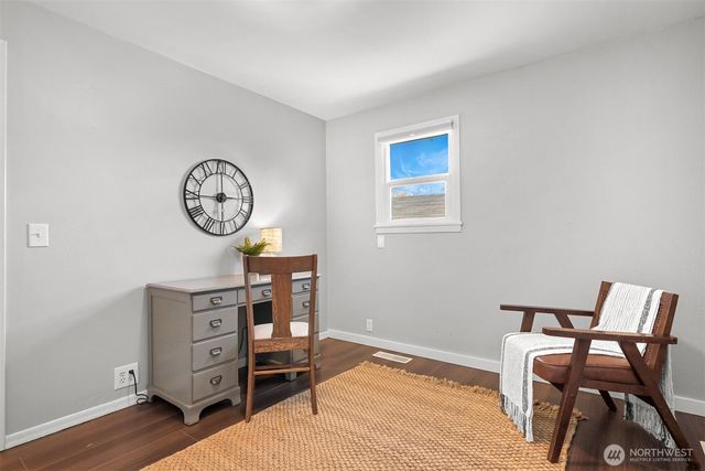 1056 Harrison Avenue, Blaine, WA 98230