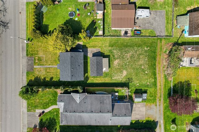 1056 Harrison Avenue, Blaine, WA 98230