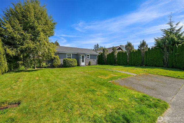 1056 Harrison Avenue, Blaine, WA 98230
